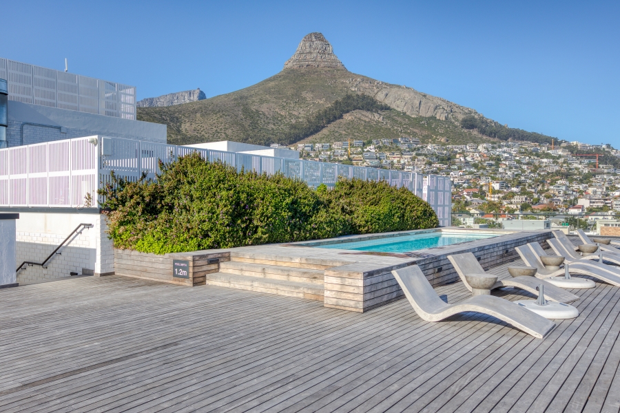 1 Bedroom Property for Sale in Sea Point Western Cape
